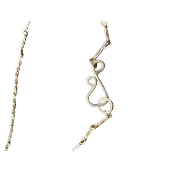 Silver double circles white agate drop necklace - Picture 5 of 8